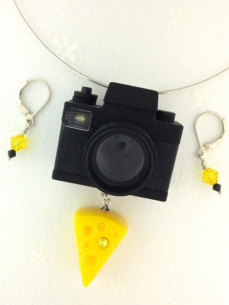 cheezy camera necklace and earrings