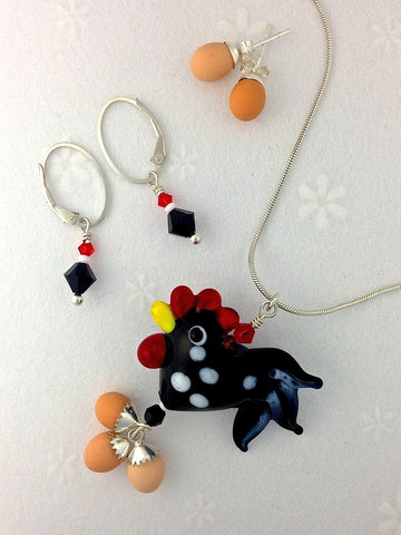 hearty chicken  black necklace and earrings set