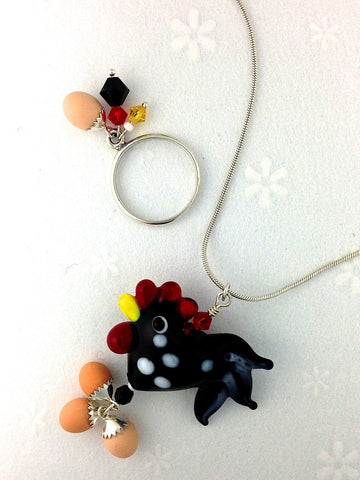 hearty chicken black necklace and ring set